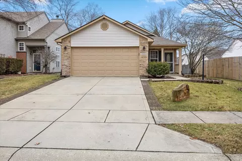 15482 Wandering Way, Noblesville, IN 46060