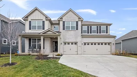 5325 Landing Place Ln, Noblesville, IN 46062