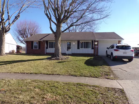 1113 Delwood Dr, Mooresville, IN 46158