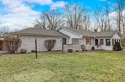 415 Buckingham Dr, Anderson, IN 46013