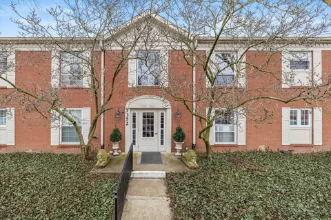 7352 Lions Head Dr #3, Indianapolis, IN 46260