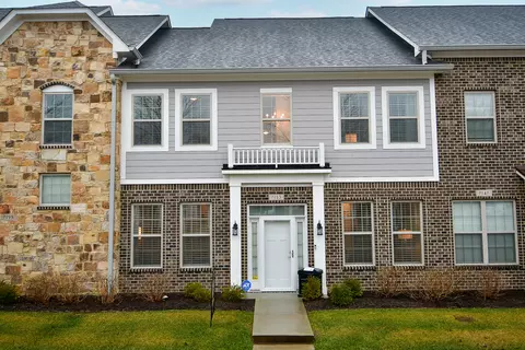 7153 Governors Row, Avon, IN 46123