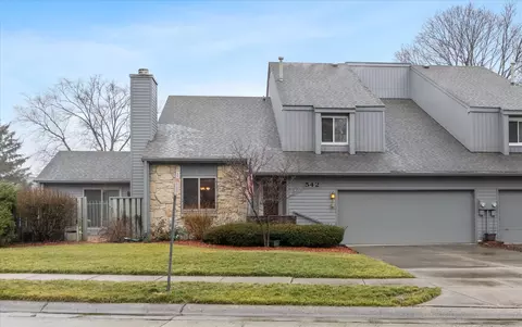 542 Conner Creek Dr, Fishers, IN 46038