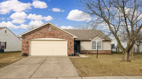 6428 Winslow Dr, Indianapolis, IN 46237