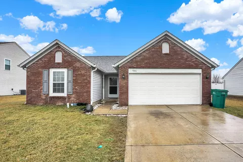 7806 Crooked Meadows Dr, Indianapolis, IN 46268