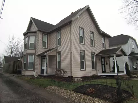 109 W College St, Crawfordsville, IN 47933