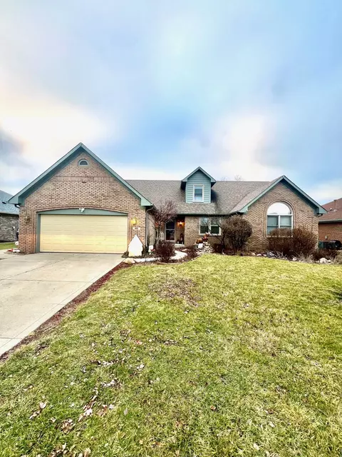686 Georgetown Rd, Greenwood, IN 46142