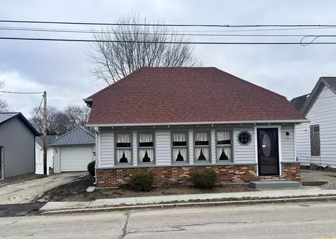 206 N 1st St, Lewisville, IN 47352