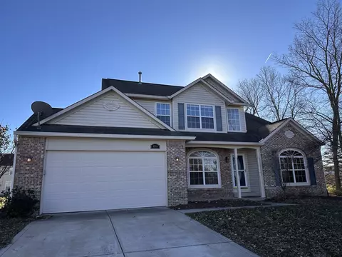 8255 Falkirk Dr, Avon, IN 46123