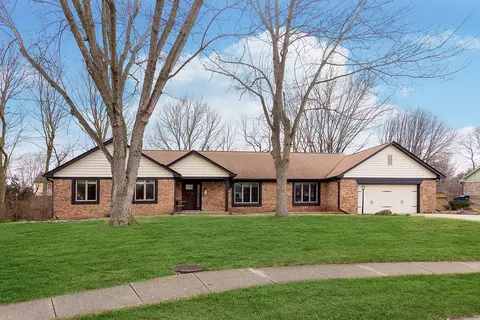 554 Cedar Lake Ct, Carmel, IN 46032