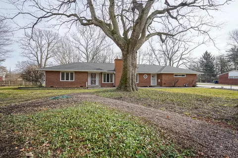 7625 Springmill Rd, Indianapolis, IN 46260