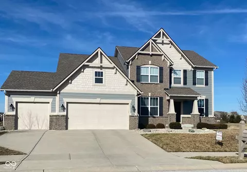 2496 Commons Ct, Avon, IN 46123