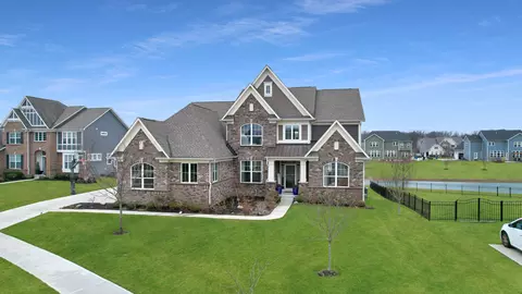 14494 Arnett Dr, Carmel, IN 46033