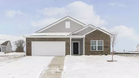 1624 N Regatta Dr, Greenfield, IN 46140