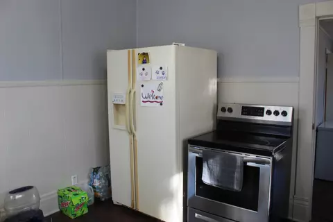 Kitchen - 203 E Central Ave, Spiceland, IN 47385 photo 2 of 3