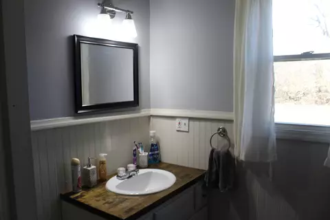 Bath - 203 E Central Ave, Spiceland, IN 47385 photo 1 of 3