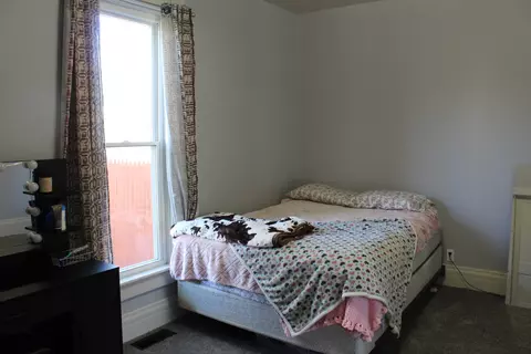 Bedroom - 203 E Central Ave, Spiceland, IN 47385 photo 4 of 6