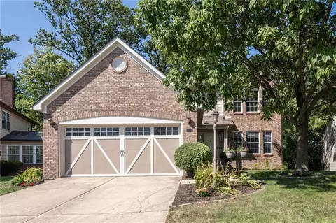 861 Pioneer Woods Dr, Indianapolis, IN 46224