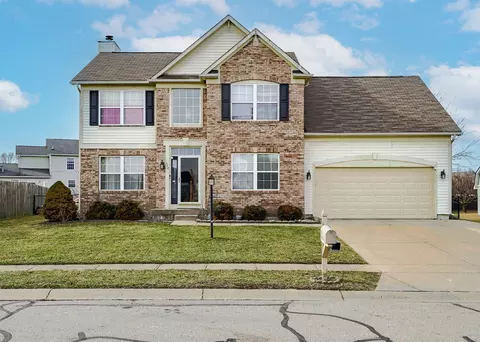 572 Alton Dr, Greenwood, IN 46143