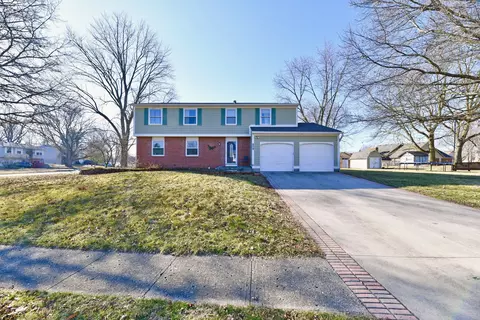 1201 Concord Dr, Greenwood, IN 46142