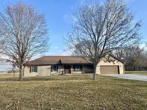 1124 W Van Buren St, Alexandria, IN 46001