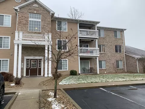 6525 Emerald Hill Ct #104, Indianapolis, IN 46237