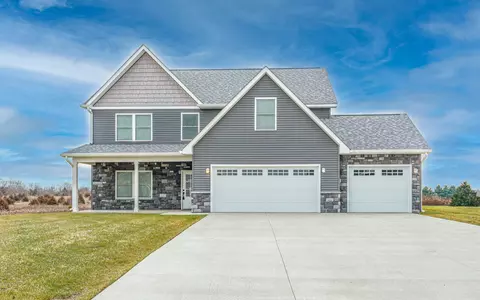 663 E Harrison Ct, Ellettsville, IN 47429