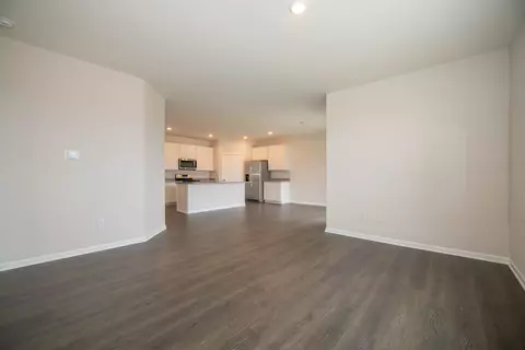 Living - 613 Blarney Dr, Pendleton, IN 46064 photo 1 of 1