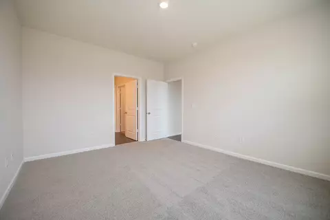 Bedroom - 613 Blarney Dr, Pendleton, IN 46064 photo 5 of 5
