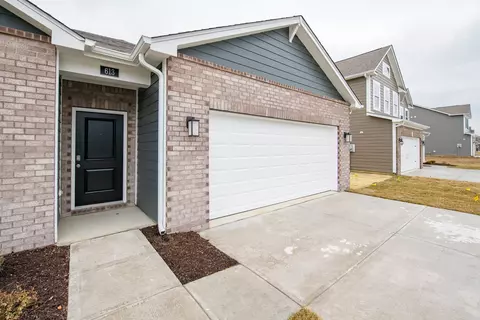 Exterior - 613 Blarney Dr, Pendleton, IN 46064 photo 4 of 11