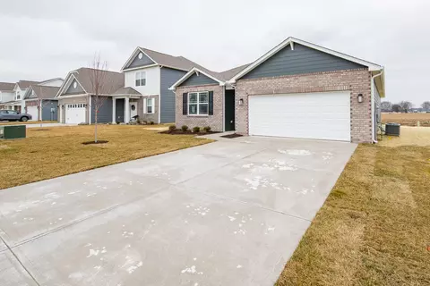 Exterior - 613 Blarney Dr, Pendleton, IN 46064 photo 2 of 11