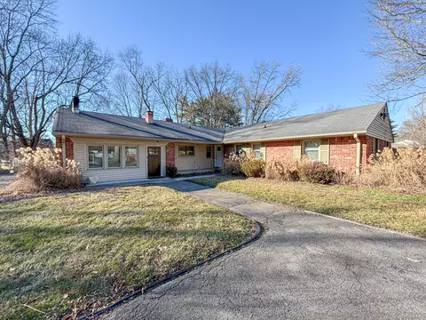 5540 Woodside Dr, Indianapolis, IN 46228