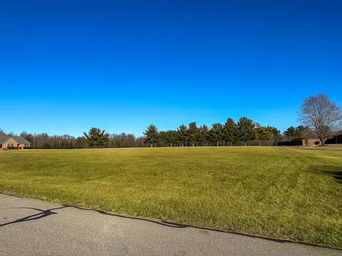 425 N Westview Dr, Columbus, IN 47201