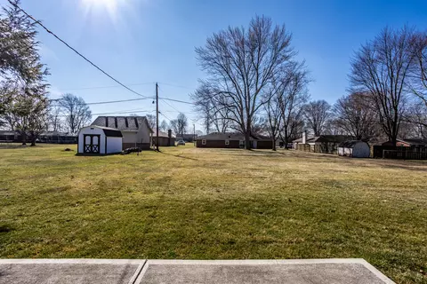 Exterior - 3917 Eastern Dr, Anderson, IN 46012 photo 5 of 13
