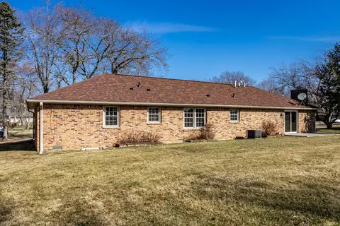 Exterior - 3917 Eastern Dr, Anderson, IN 46012 photo 8 of 13