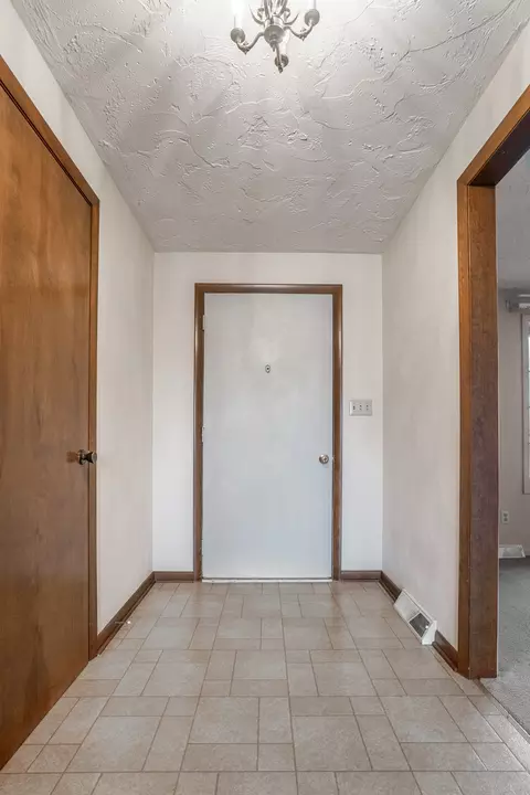 Entry Way - 3917 Eastern Dr, Anderson, IN 46012 photo 1 of 1