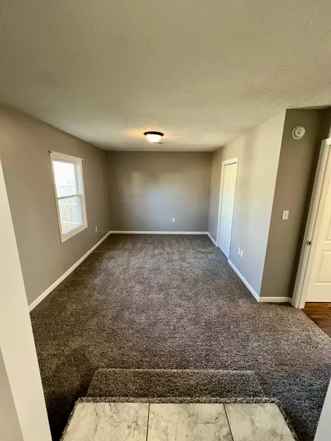 146 Schaefer Dr, Hope, IN 47246 photo 12