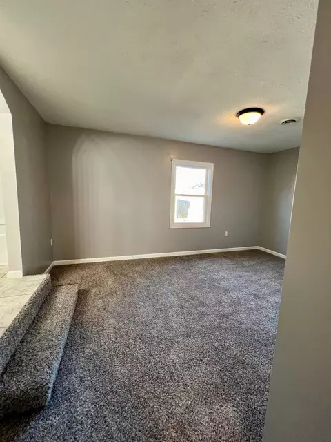146 Schaefer Dr, Hope, IN 47246 photo 10