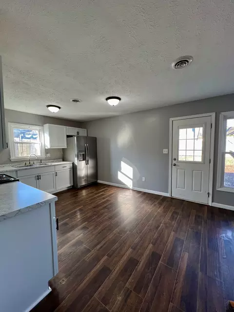 146 Schaefer Dr, Hope, IN 47246 photo 7