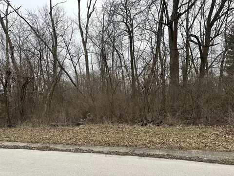 530 Crestwood Ct, Danville, IN 46122