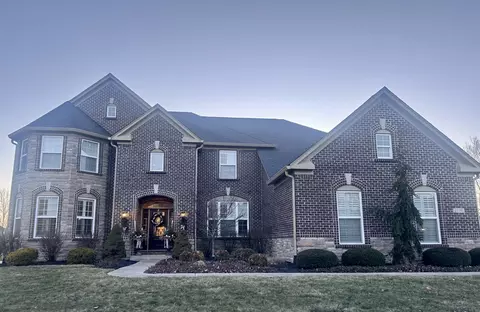 2700 Still Creek Dr, Zionsville, IN 46077