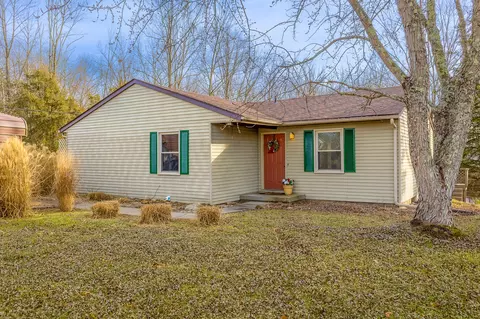 19383 E Lk #STE DRIVE, Hope, IN 47246