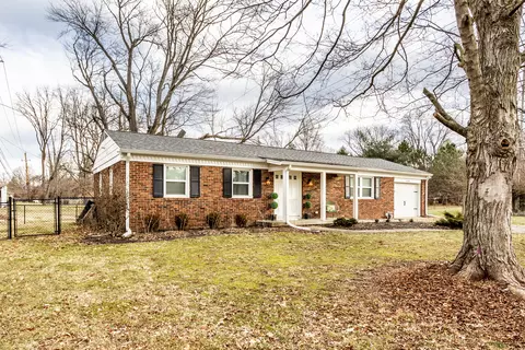 6220 Northern Ln, Indianapolis, IN 46220