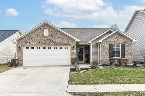 15540 Landsbrook Run W, Noblesville, IN 46060