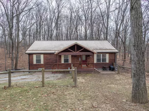 6711 Gopher Dr, Nineveh, IN 46164