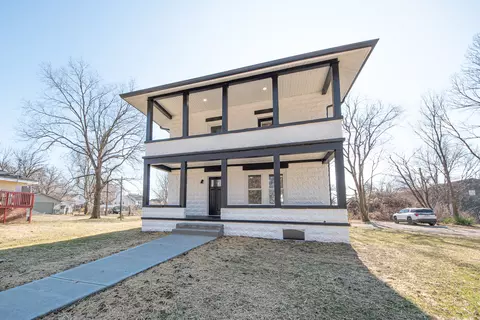 Exterior - 2017 Irwin Dr, Columbus, IN 47201 photo 11 of 15