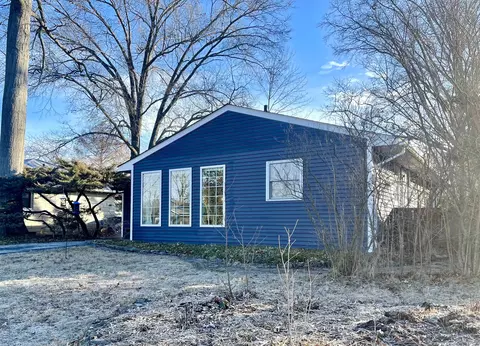 1021 S Manor Rd, Bloomington, IN 47401