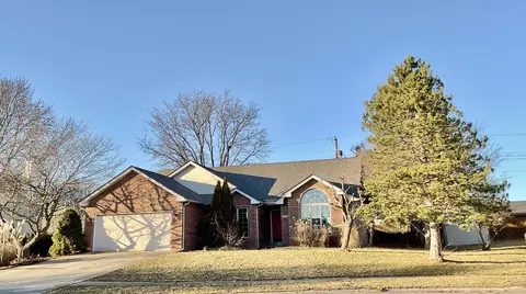 4730 Posthorn Ct, Columbus, IN 47203