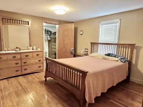 Bedroom - 527 Scott St, Hope, IN 47246 photo 2 of 6