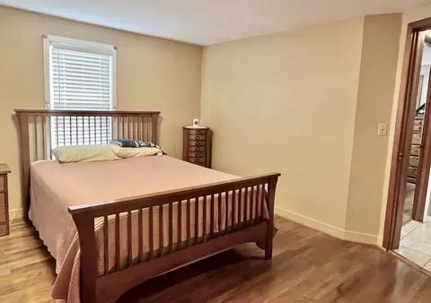 Bedroom - 527 Scott St, Hope, IN 47246 photo 3 of 6